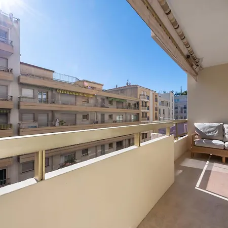 With Terrace 2 Minutes From La Croisette Κάννες