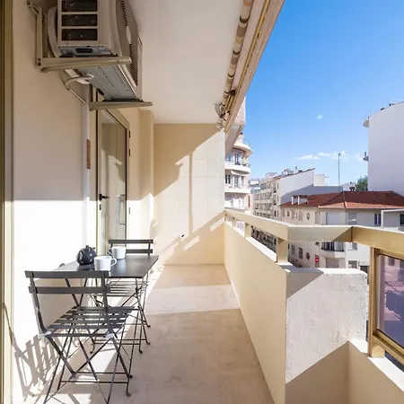 With Terrace 2 Minutes From La Croisette *