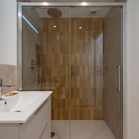 Appartamento With Terrace 2 Minutes From La Croisette